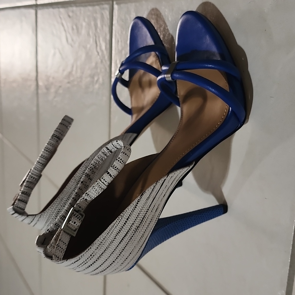 Calvin Klein Nathali S Nappa / Start Liz Size 8 NWT Blue/White